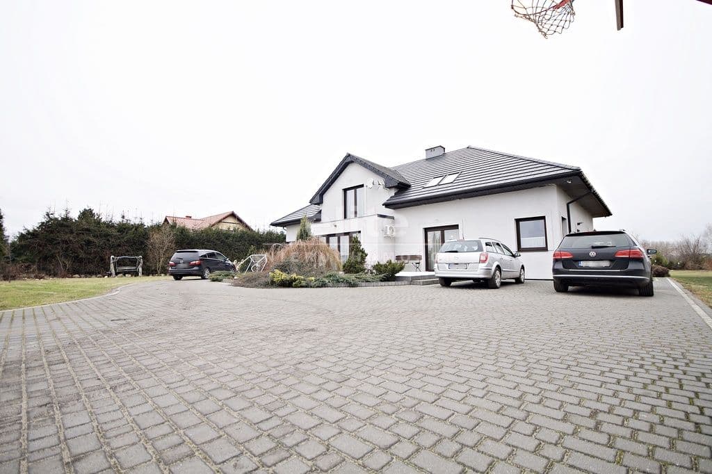 Modrzewie, Zachodniopomorskie