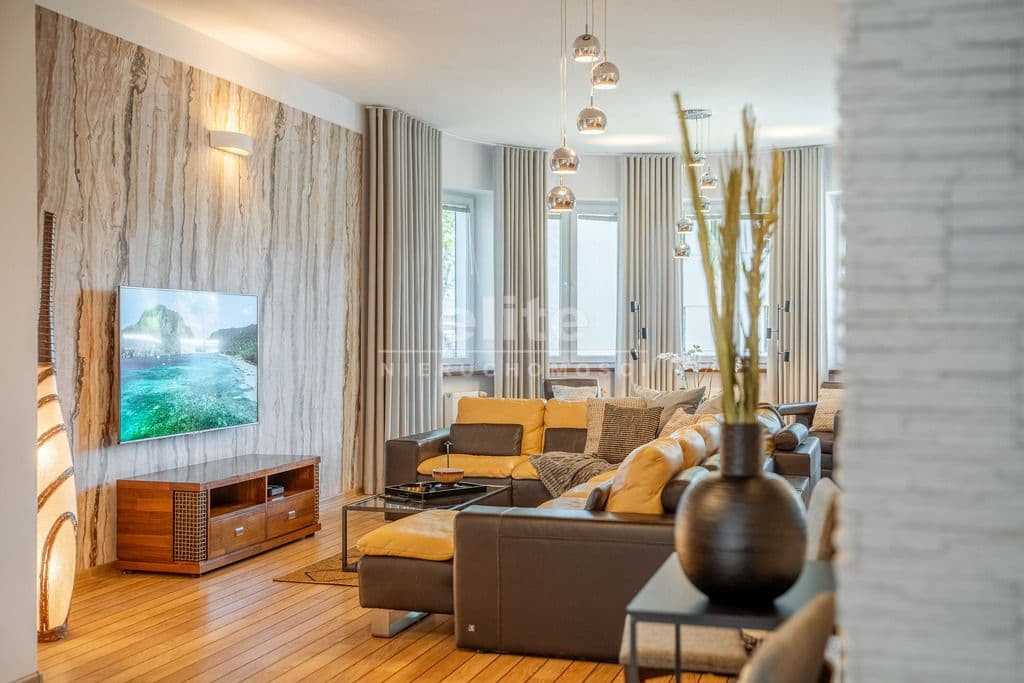 Podczele, Kołobrzeg