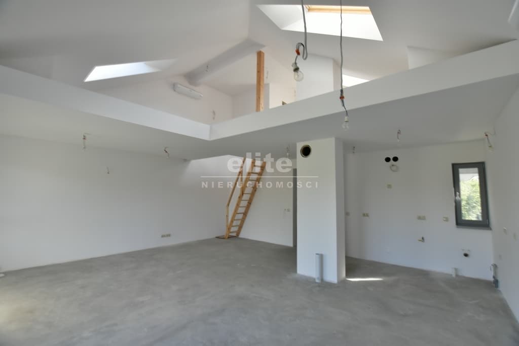 Wykończenie mieszkania – „pod klucz” czy na własną rękę?