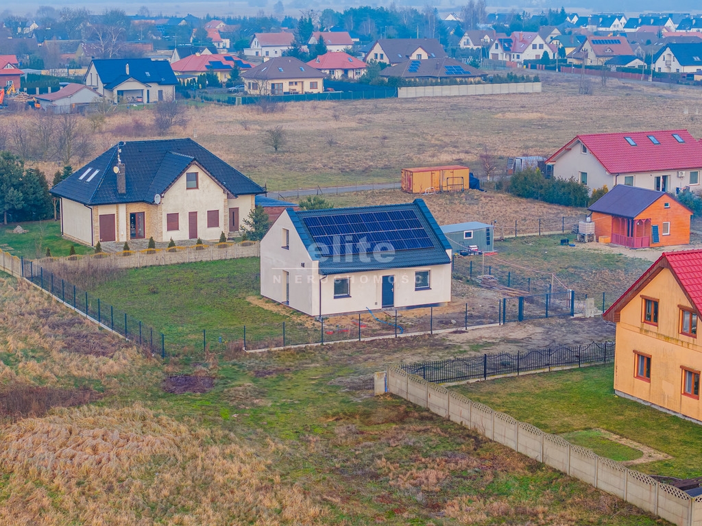 Domy na sprzedaż CZARNA ŁĄKA