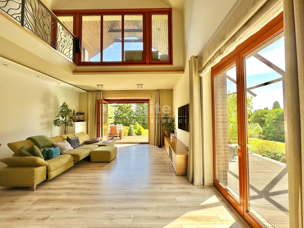 Domy na sprzedaż BEZRZECZE