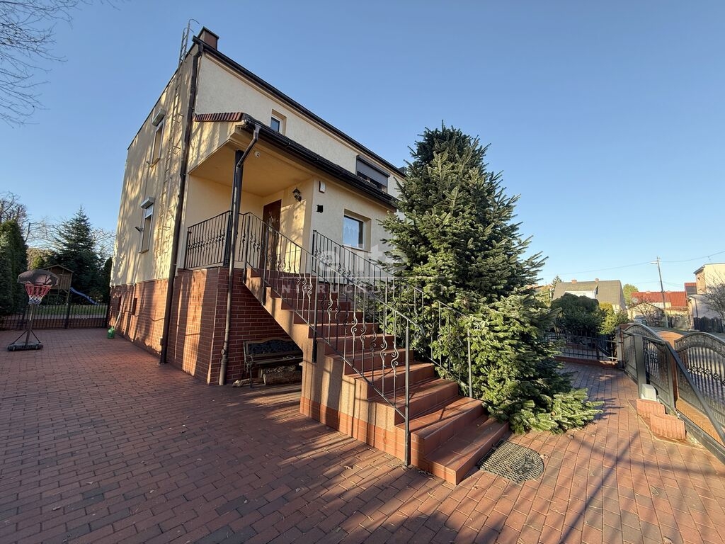 Domy na sprzedaż POLICE