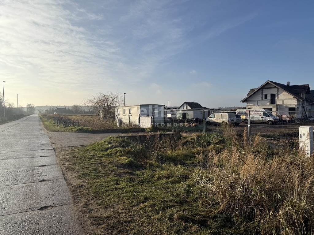 Działki na sprzedaż DOBRA