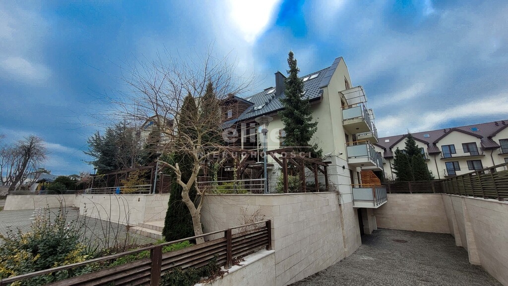 Mieszkania na sprzedaż REWAL