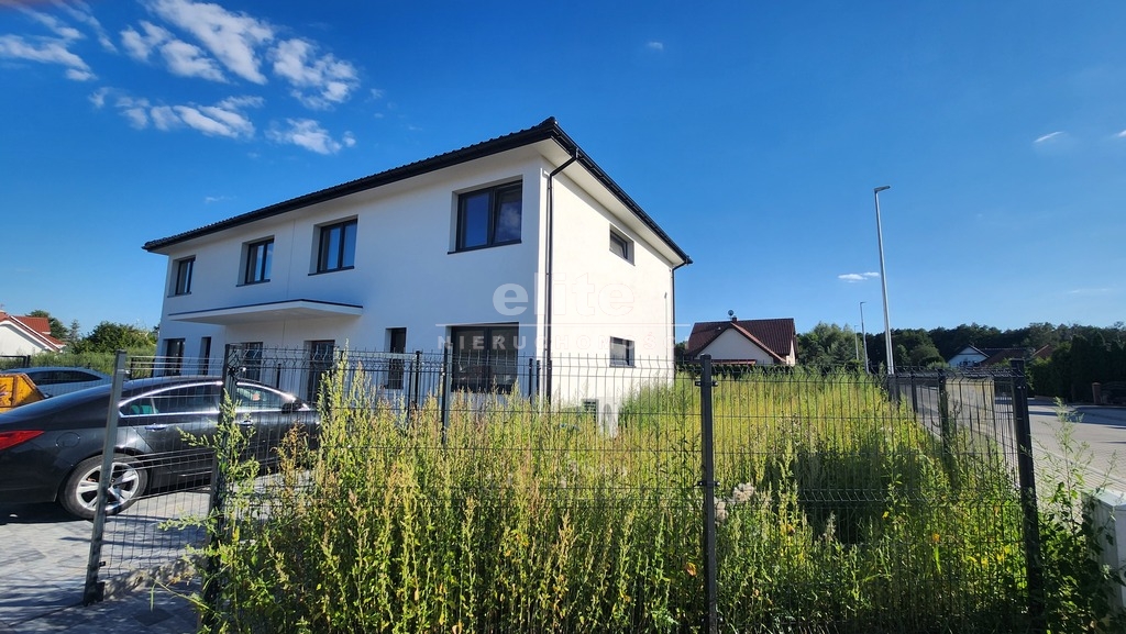 Domy na sprzedaż DOBRA